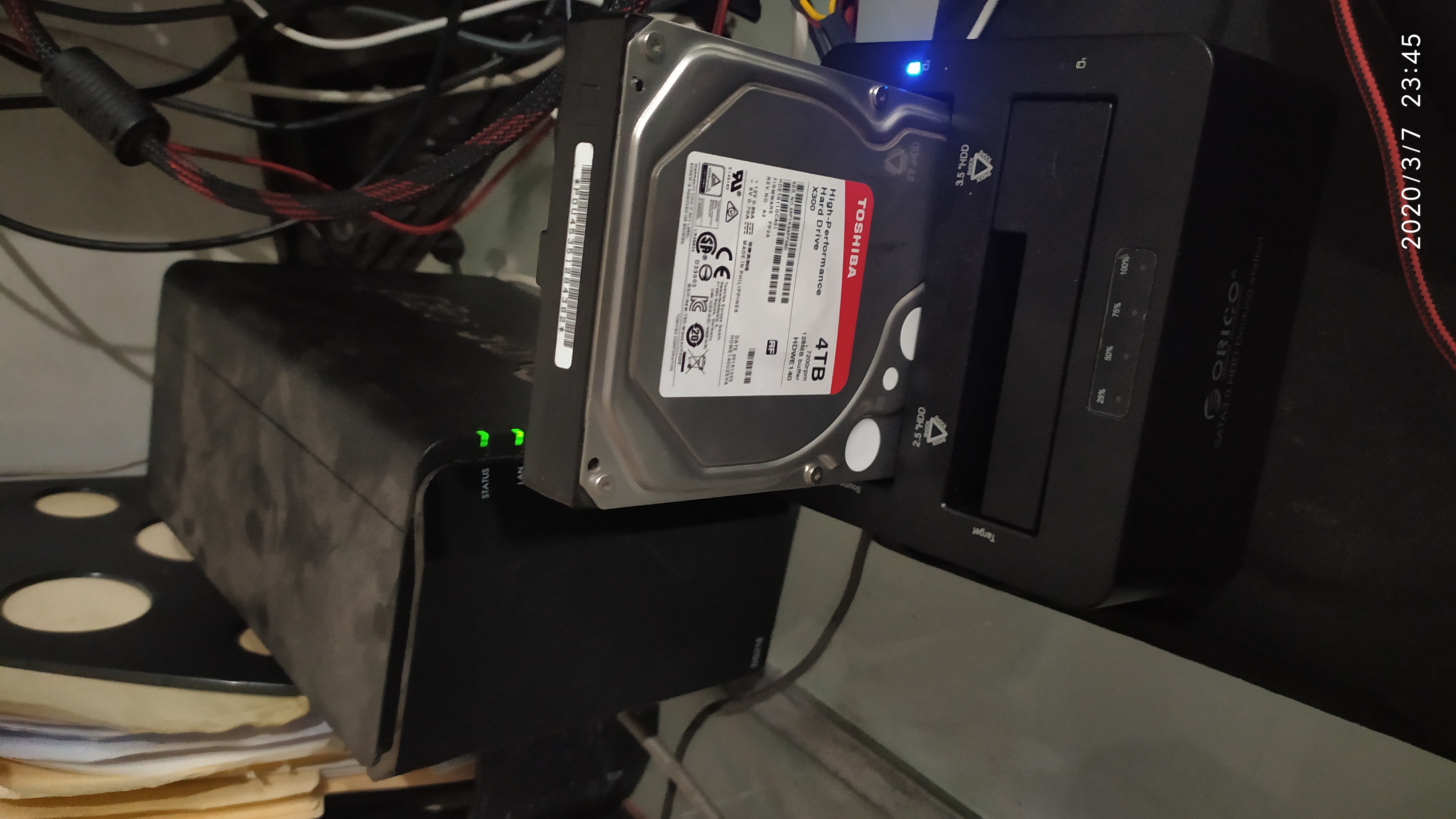 Clonación de discos duros por actualización de hardware o para revisión de daños físicos.  